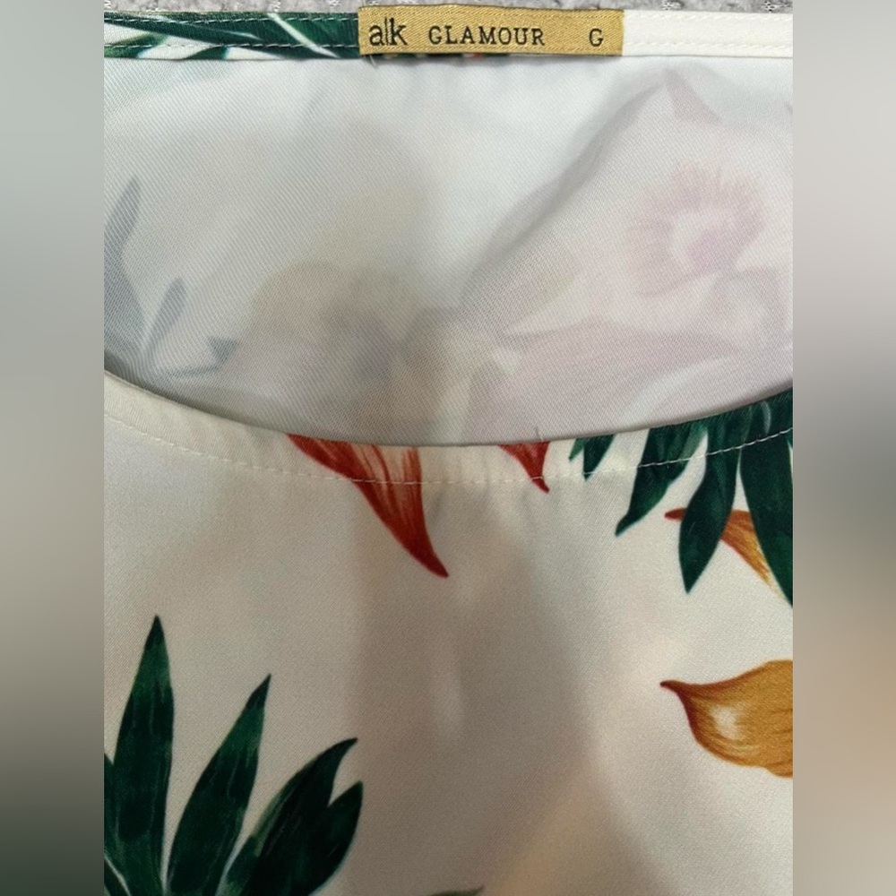 Alk Glamour  Woman’s Top Cream and Green Size G - Picture 8 of 10